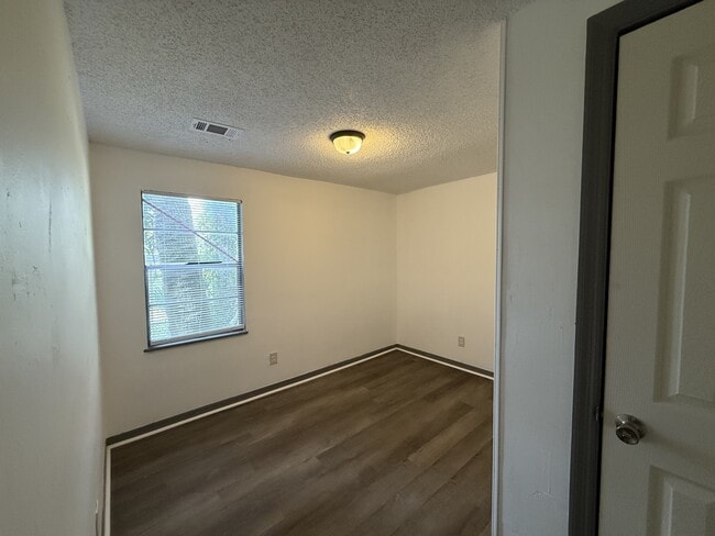 Building Photo - 539 W Georgia St