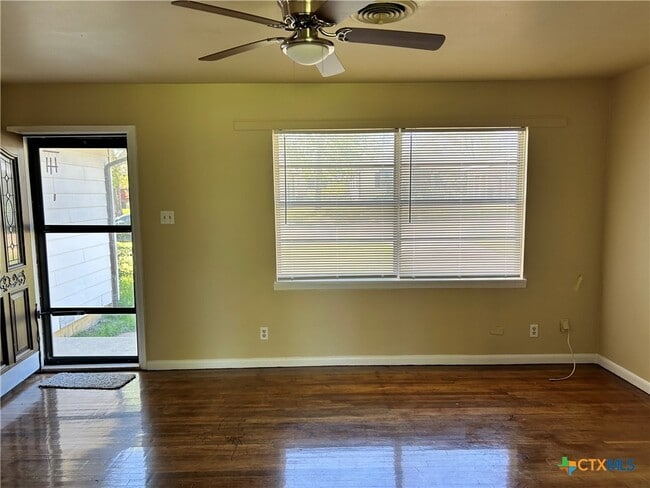 Building Photo - 1317 Zephyr Rd