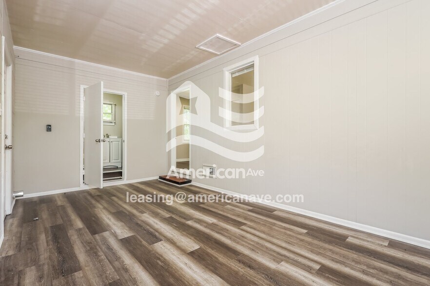 Building Photo - 1337 Sturkie Ave