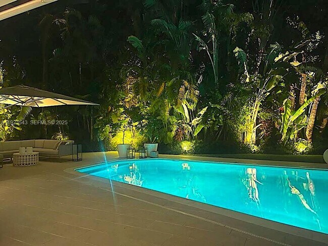 Building Photo - 375 Harbor Ct