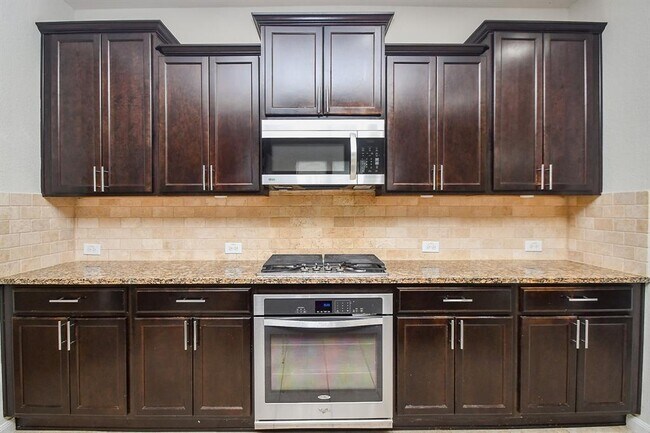Building Photo - 30217 Live Oak Way