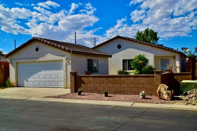 Primary Photo - 81641 Ave 48