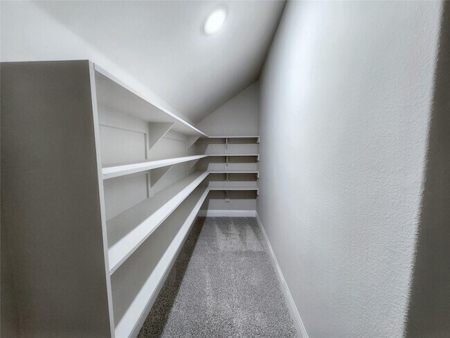 Building Photo - 3119 Grandview Dr