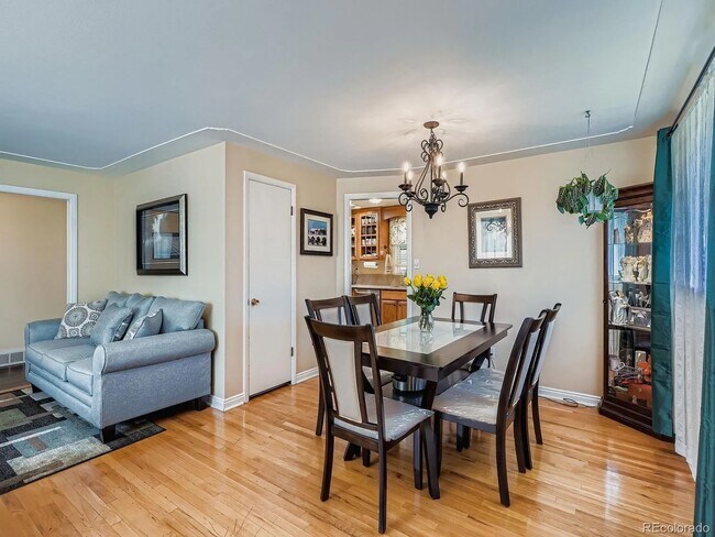 Building Photo - Impeccable brick ranch home for rent
