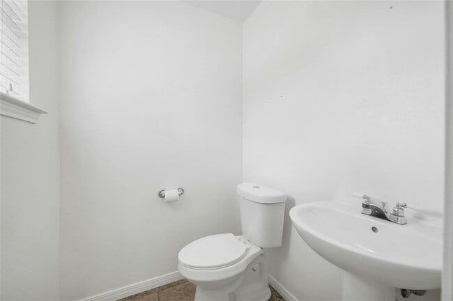 Building Photo - 13003 S Madrone Trail