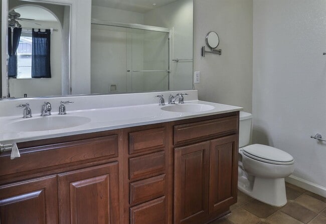 Building Photo - 6511 Hearthstone Cir