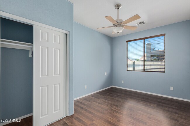 Building Photo - 14440 W Redfield Rd