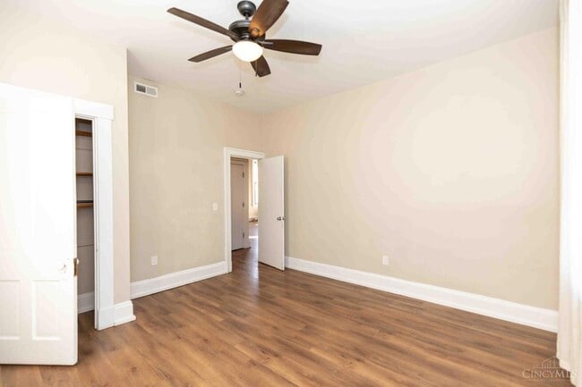Building Photo - 2900 Henshaw Ave