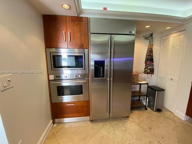 Building Photo - 9250 W Bay Harbor Dr