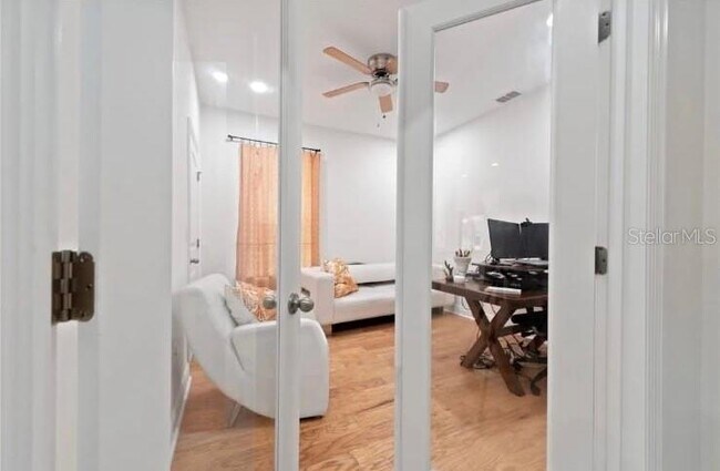 Building Photo - 2403 Beacon Landing Cir