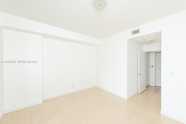 Building Photo - 79 SW 12th St