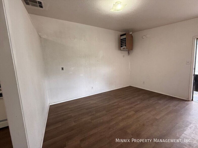 Building Photo - 1526 Yandell Dr