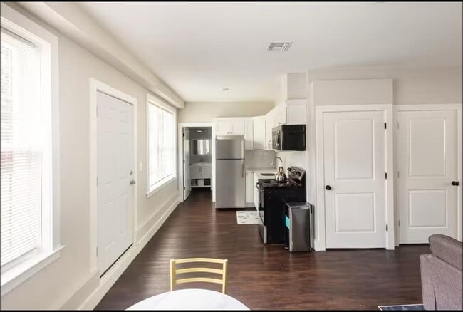 Building Photo - 9-11 Marie Place Unit 1