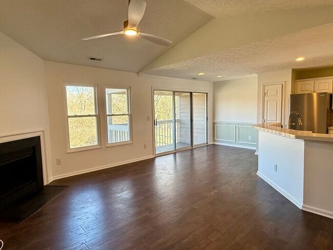 Building Photo - Gorgeous 1 Bed, 1 Bath in Hilliard