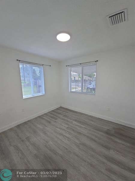 Building Photo - 4819 SW 22nd St