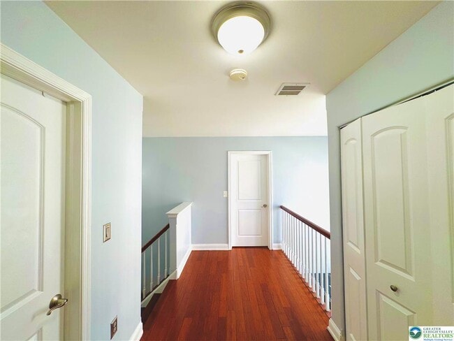 Building Photo - 6945 Hunt Dr