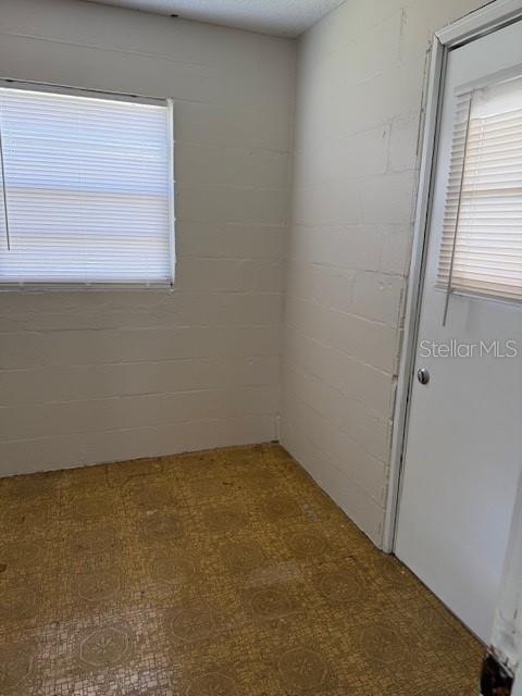 Building Photo - 217 Aldo Dr