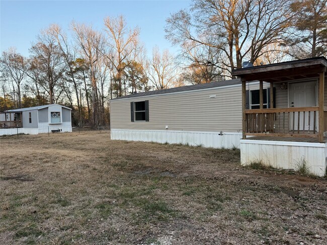 Building Photo - 144 Private Road