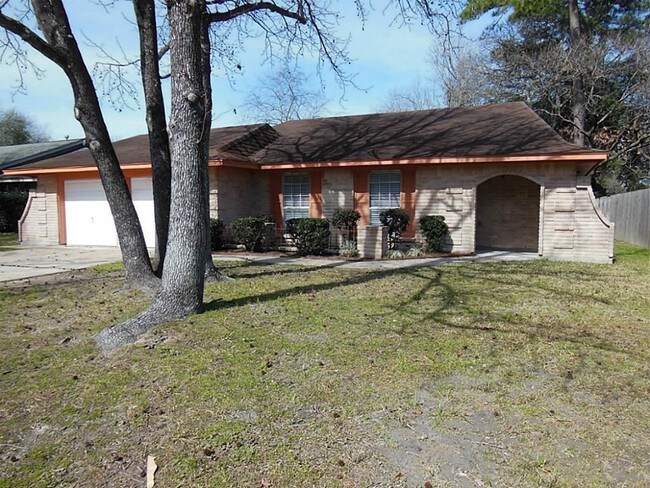 Primary Photo - 2539 Longleaf Pines Ln