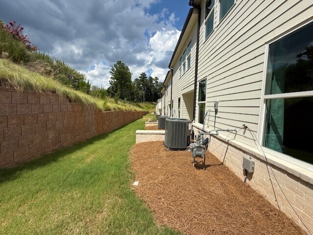 Building Photo - 4030 Cavalier Way