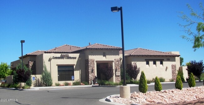 Building Photo - 4872 E Meadow Vista Dr