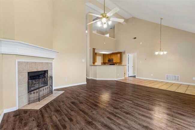 Building Photo - 4953 Sunset Ridge Dr
