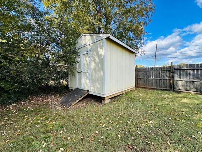 Building Photo - 3108 Walridge Rd
