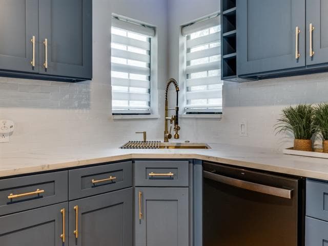 Building Photo - 5739 Ellsworth Ave