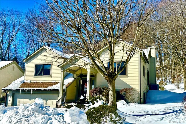 Building Photo - 668 Heritage Hls