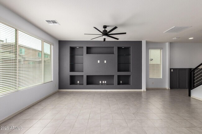 Building Photo - 5427 S Canyon Rim