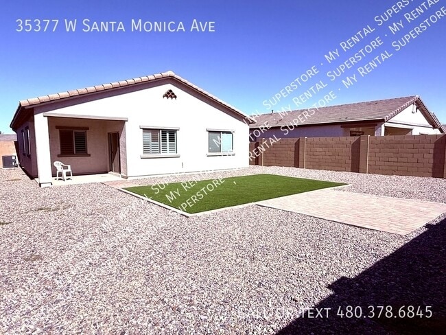 Building Photo - 35377 W Santa Monica Ave