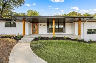 Building Photo - 1200 Tanglewood Trail