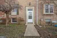 Building Photo - 10661 High Beam Ct