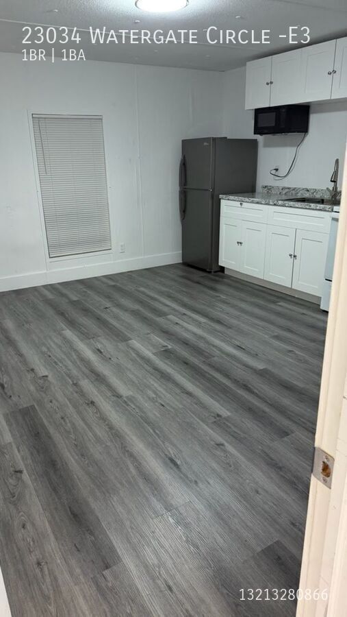 Building Photo - 23034 Watergate Cir