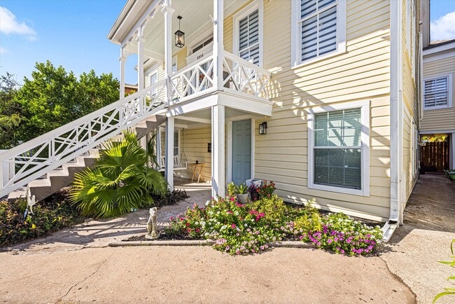 Building Photo - 3216 Avenue N