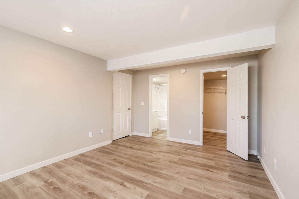 Building Photo - 5575 Snapdragon Cove