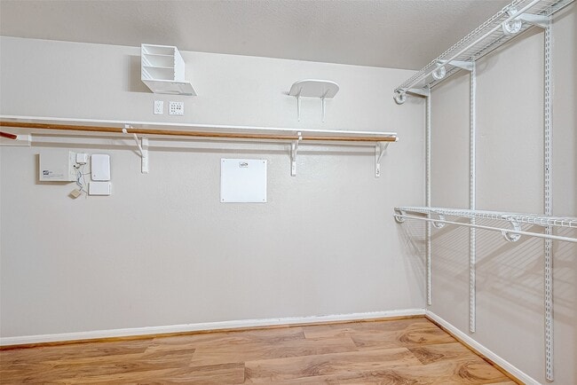 Building Photo - 9514 Sedge Wren Ct