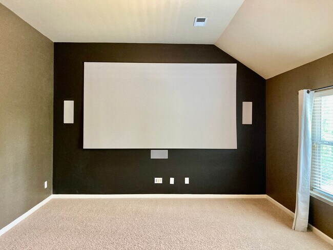 Building Photo - Spacious Grovetown Home