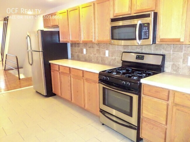 Building Photo - 2312 Moore St