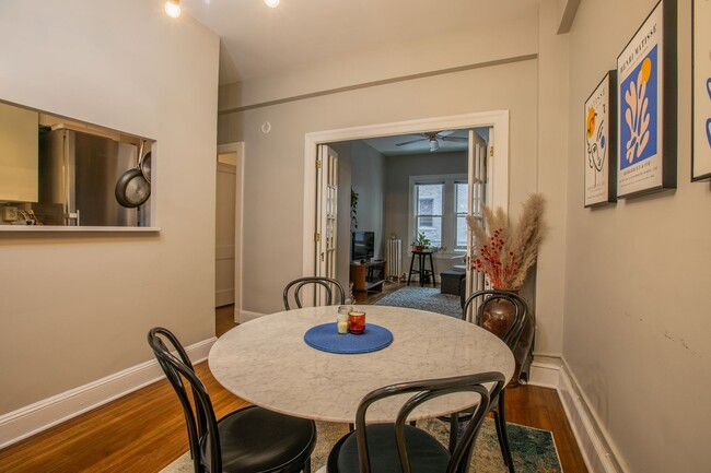 Building Photo - Lovely 1 BR/1 BA Condo in Dupont Circle!