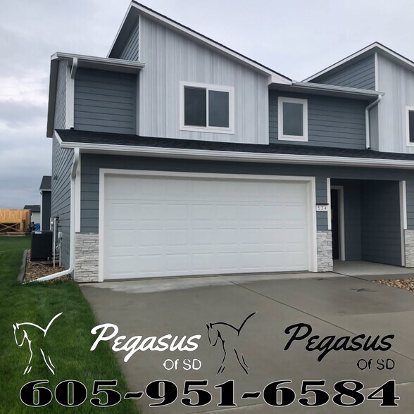 Building Photo - 528 Oxford Ave