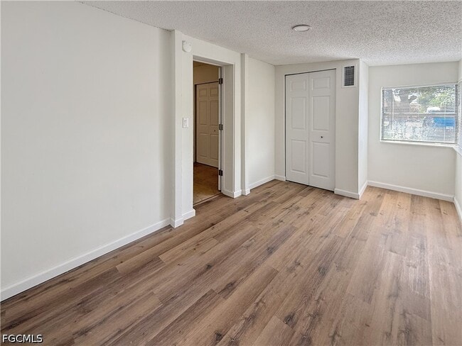 Building Photo - 202 2nd St