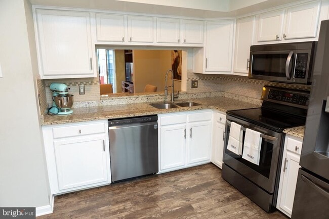 Building Photo - 6658 Seagull Ct