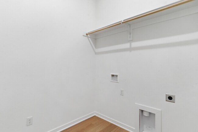 Building Photo - 1847 E Fiji St