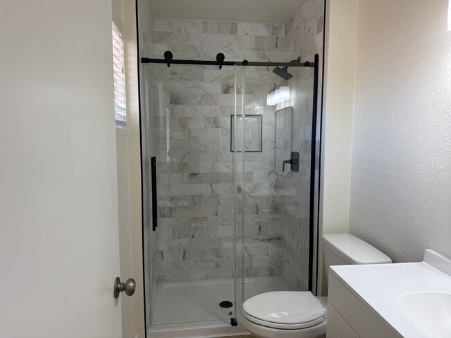 Building Photo - 52395 Avenida Carranza