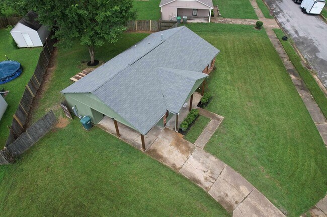 Building Photo - 3884 Kerston Dr