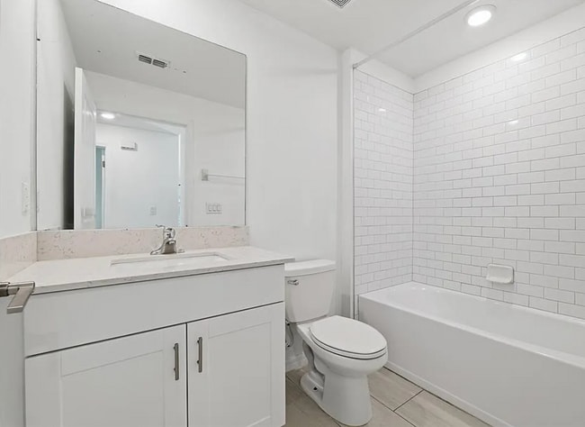 Building Photo - 12609 Maple Bonsai Dr