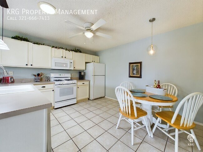 Building Photo - 1702 Quintero Ct