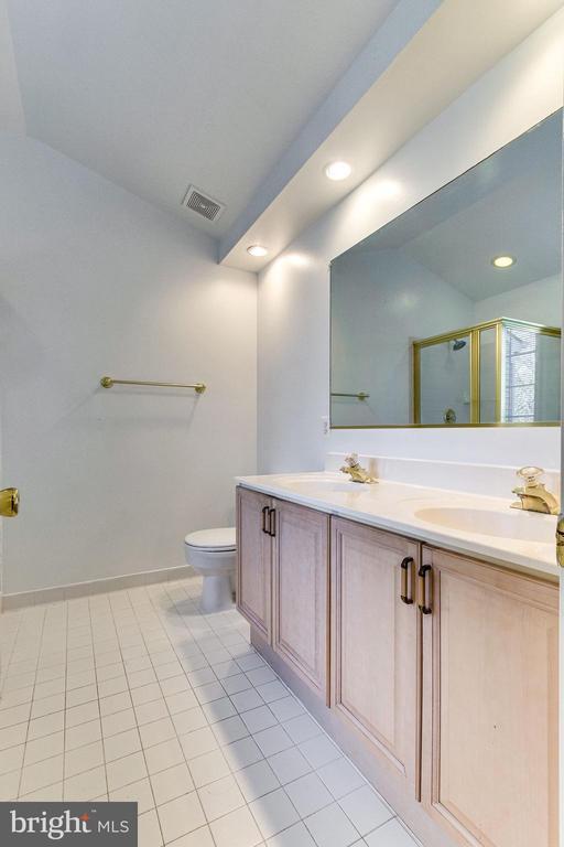 Building Photo - 6204 Windham Hill Run