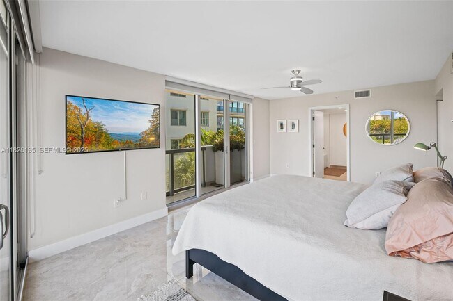 Building Photo - 9261 E Bay Harbor Dr